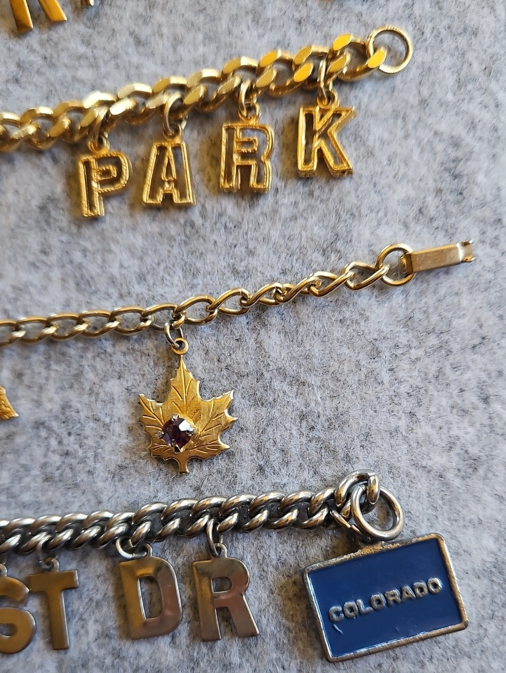 Vintage Gold-Tone Charm Nameplate Bracelets - Canada Washington DC & More - Picture 5 of 8